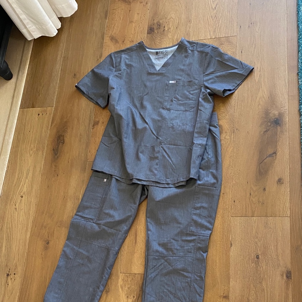Figs Scrub set